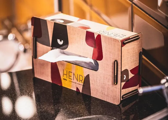 Henri Downtown ホテル 4*