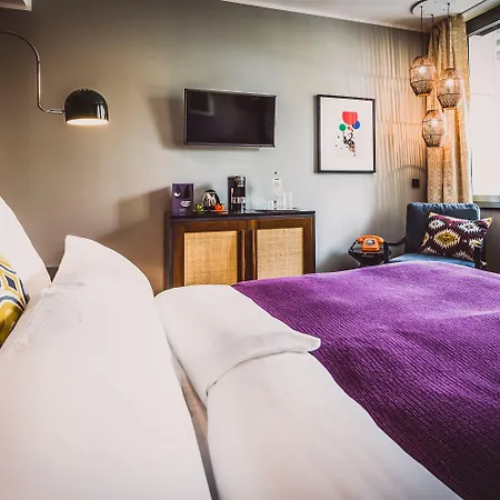 Henri Downtown Hotell 4*