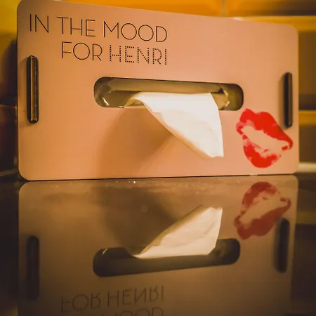 Henri Downtown Hotell 4*