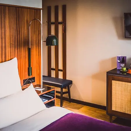 Hotell Henri Downtown