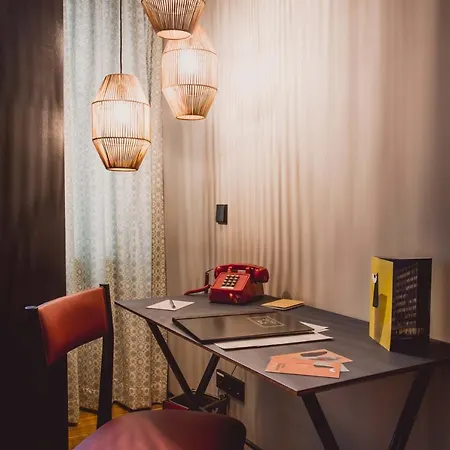 Hotel Henri Downtown 4*