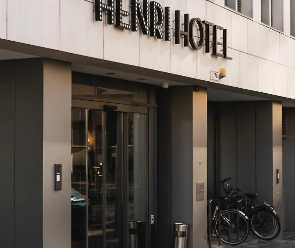 Henri Downtown ホテル 4*