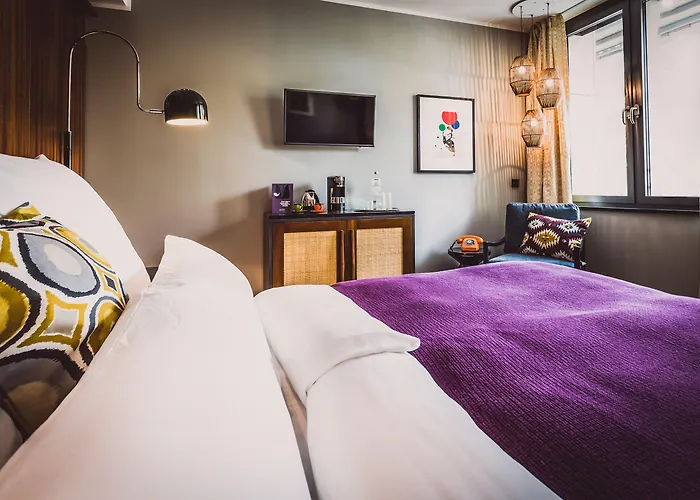 Henri Downtown ホテル 4*