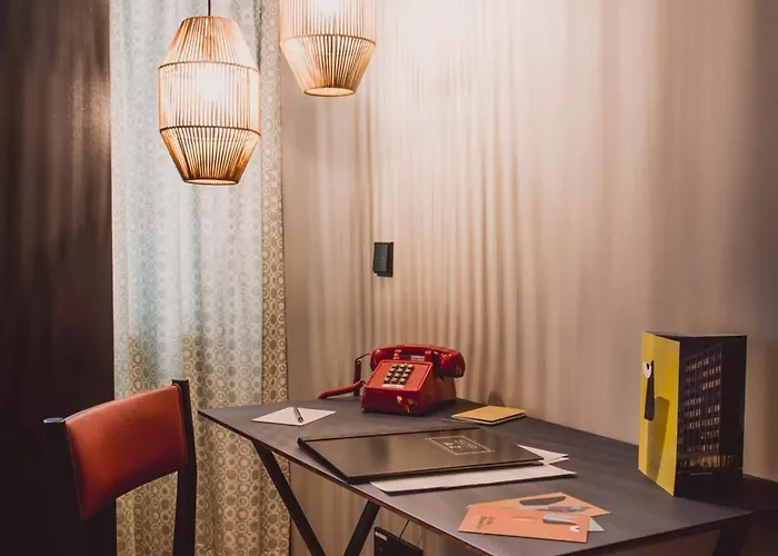 Henri Downtown 4*