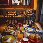 Hotell Henri Downtown
