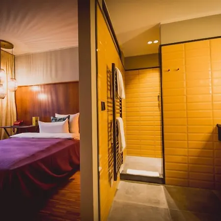 Szálloda Henri Downtown